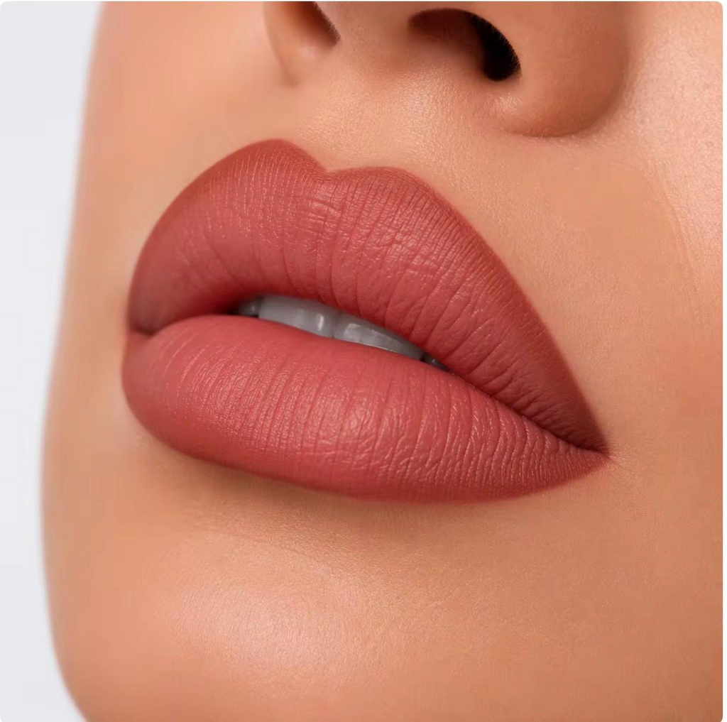 Mima Velvet Lip Liner Pencil